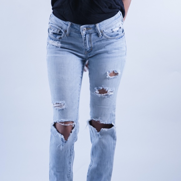 Ripped Blue Jeans - Picture 4 of 4